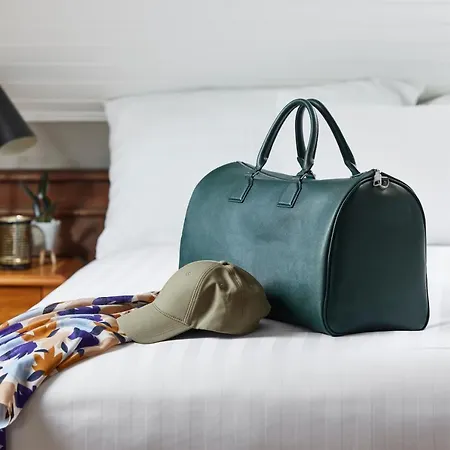 Base - Contactless Check In Лозанна