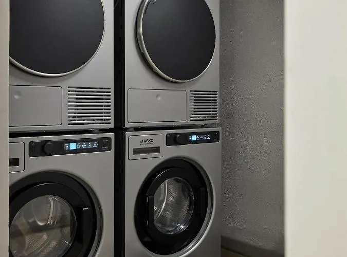 Base - Contactless Check In 4* Lausanne