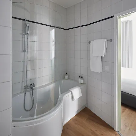 Ξενοδοχείο με διαμερίσματα Base Λωζάνη