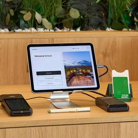 Aparthotel Base - Contactless Check In Lausanne